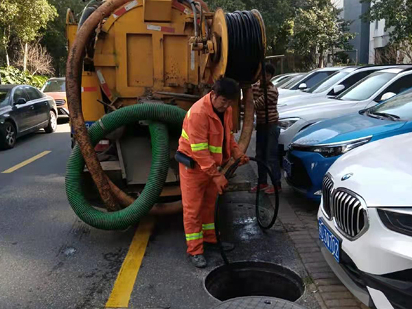 突泉排污管道清淤